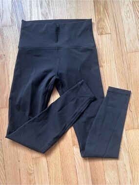Black Aritzia Leggings